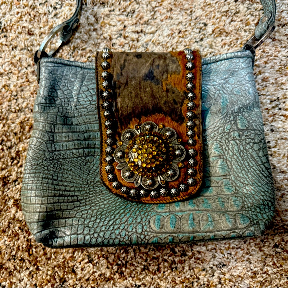 Western Raviani Cross Body Purse